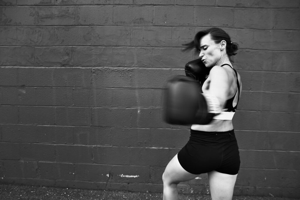 Sparring day: L'amore tossico per la boxe Donna, noir boxe